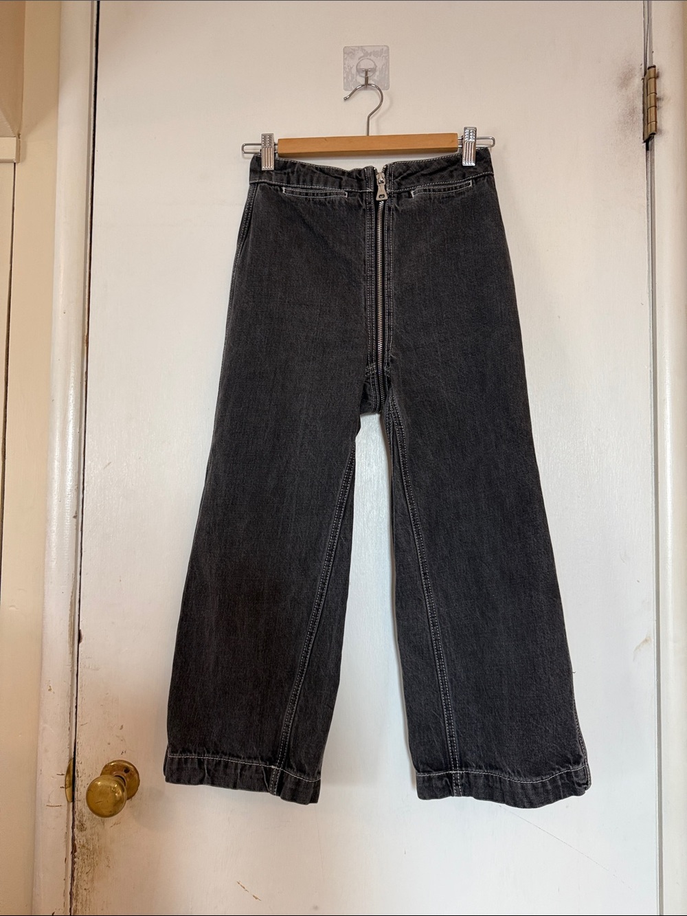 TopShop Moto Zipper Front to Back High-Waist Wide-Leg Jeans Black Washed | 25